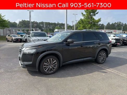 Certified 2023 Nissan Pathfinder SL w/ SL Premium Package FWD image 5