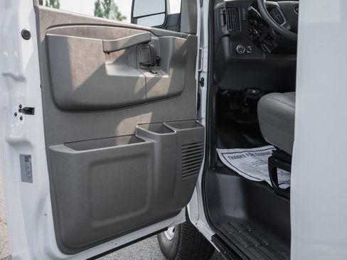 Used 2024 Chevrolet Express 3500 w/ Power Convenience Package RWD image 39