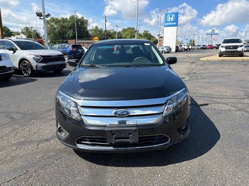 Used 2011 Ford Fusion SE w/ 202A Rapid Spec Order Code FWD image 2