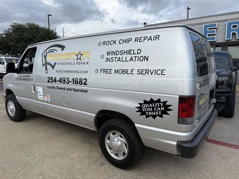 Used 2011 Ford E-250 and Econoline 250 w/ Commercial Cargo Van Pkg RWD image 4