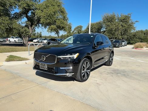 Certified 2023 Volvo XC60 B5 Plus image 2