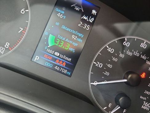 Certified 2024 Toyota Corolla LE image 32