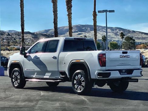 New 2026 GMC Sierra 2500 Denali w/ Denali Reserve Package AWD/4WD image 15