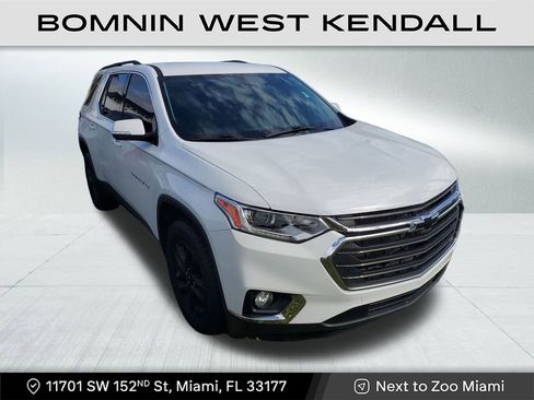 Used 2020 Chevrolet Traverse LT image 1