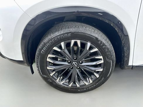 Used 2025 Nissan Rogue Platinum w/ Platinum Premium Package FWD image 8