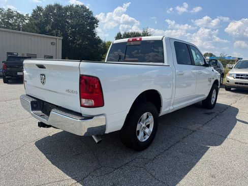 Used 2019 RAM 1500 Classic SLT AWD/4WD image 7
