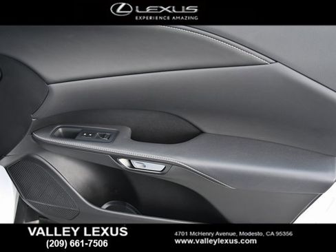 Used 2025 Lexus RX 350h w/ Convenience Package image 16