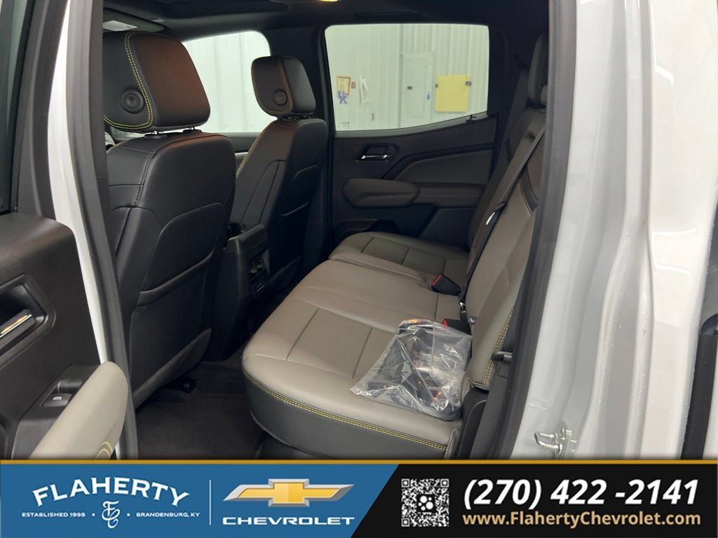 New 2026 Chevrolet Colorado ZR2 w/ Technology Package AWD/4WD image 11