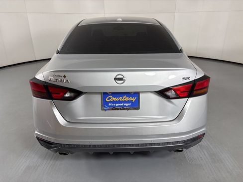 Used 2021 Nissan Altima 2.5 SR FWD image 7