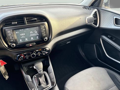 Used 2020 Kia Soul LX image 14