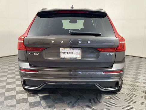 Certified 2025 Volvo XC60 B5 Core w/ Climate Package image 9