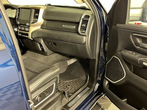 Used 2022 RAM 1500 Laramie AWD/4WD image 29