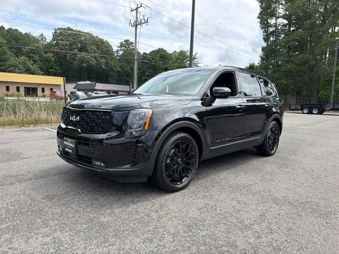 Certified 2022 Kia Telluride SX w/ SX Prestige Package AWD/4WD image 2