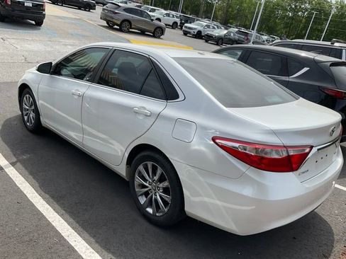 Used 2015 Toyota Camry XLE image 4