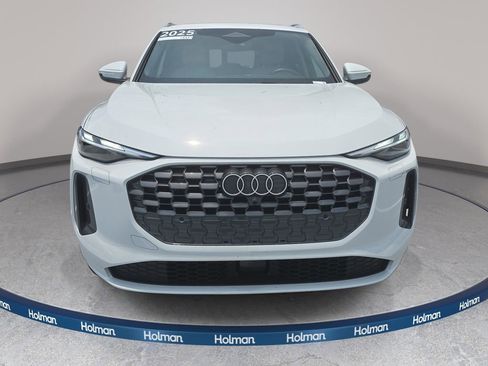 Certified 2025 Audi Q5 Premium w/ Convenience Package AWD/4WD image 2