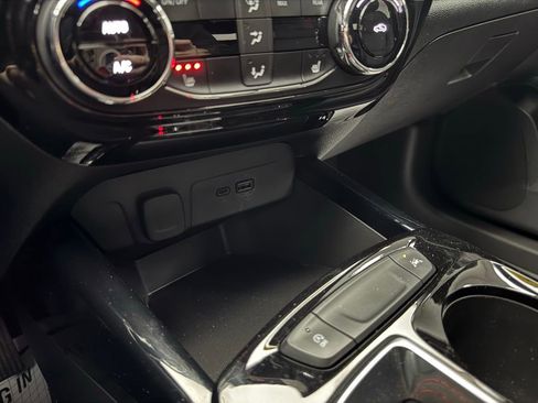 Used 2024 Chevrolet Trax RS w/ Driver Confidence Package image 25