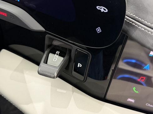 Certified 2024 Porsche Taycan 4S image 39