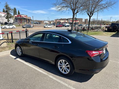 Used 2020 Chevrolet Malibu LT FWD image 3