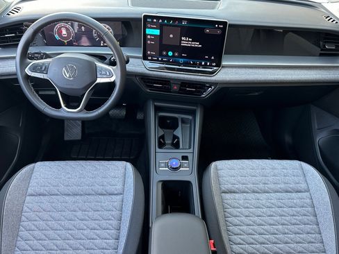 New 2025 Volkswagen Tiguan S image 11