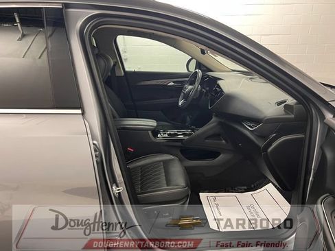Used 2021 Buick Envision Avenir w/ Technology Package II FWD image 40