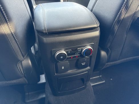 Used 2023 Ford Explorer Limited w/ Limited Technology Package image 25