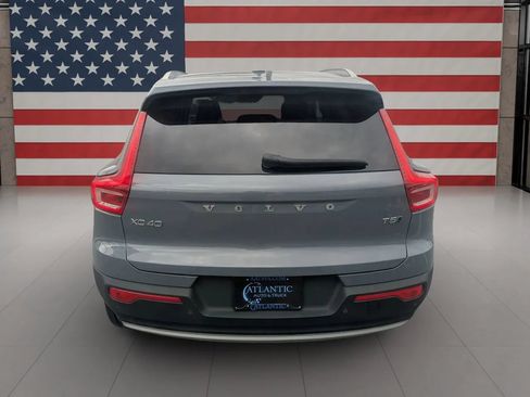Used 2022 Volvo XC40 T5 Momentum AWD/4WD image 21