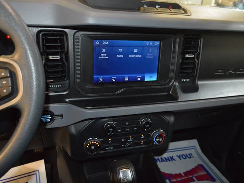 Used 2023 Ford Bronco 4-Door AWD/4WD image 19