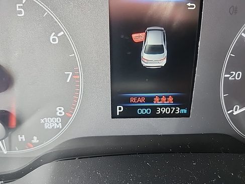 Used 2023 Toyota Corolla LE w/ LE Convenience Package FWD image 2