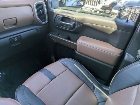 Used 2022 Chevrolet Silverado 3500 High Country image 15