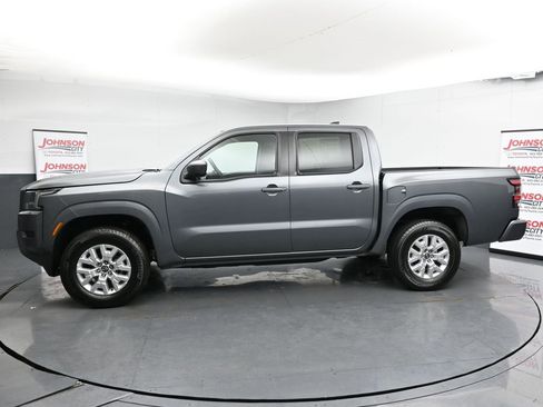 Used 2023 Nissan Frontier SV image 5