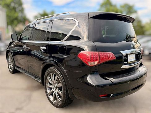 Used 2017 INFINITI QX80 Signature Edition w/ All Season Package AWD/4WD image 4