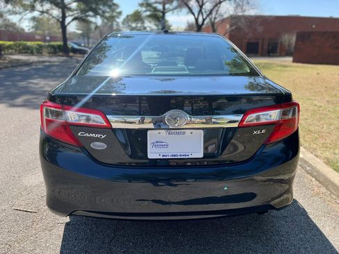 Used 2012 Toyota Camry XLE w/ Leather Pkg image 4