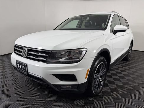Used 2018 Volkswagen Tiguan SEL AWD/4WD image 1
