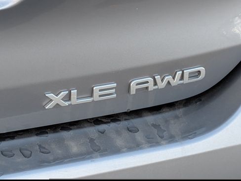 Certified 2025 Toyota Highlander XLE AWD/4WD image 10