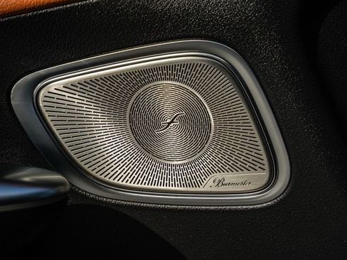 Used 2025 Mercedes-Benz GLC 350e 4MATIC image 40