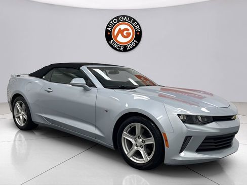 Used 2018 Chevrolet Camaro LT image 1