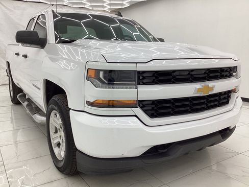 Used 2016 Chevrolet Silverado 1500 Custom w/ Custom Convenience Package image 3