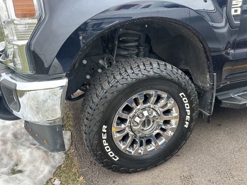 Used 2022 Ford F250 XLT w/ XLT Premium Package image 15