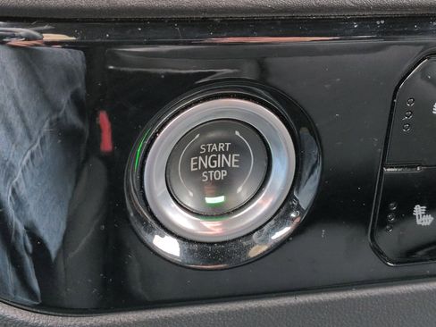 Certified 2023 Chevrolet Silverado 1500 LT AWD/4WD image 17
