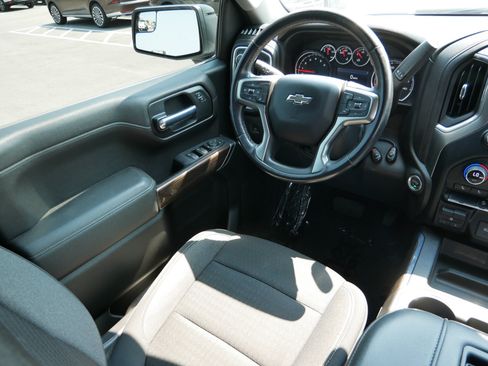 Used 2021 Chevrolet Silverado 1500 LT Trail Boss w/ Bed Protection Package AWD/4WD image 9