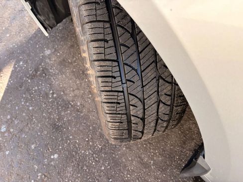 Used 2024 Toyota Corolla LE image 90