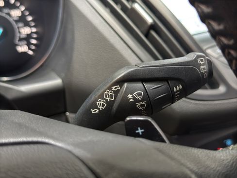 Used 2018 Ford Escape SE w/ SE Sport Appearance Package AWD/4WD image 24