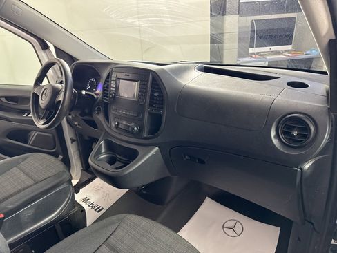 Used 2016 Mercedes-Benz Metris image 14