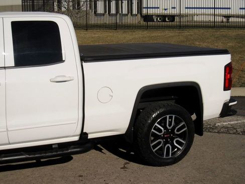 Used 2018 GMC Sierra 1500 SLE image 8