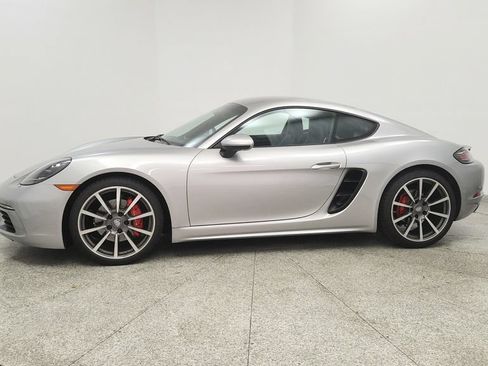 Used 2019 Porsche 718 Cayman S RWD image 2