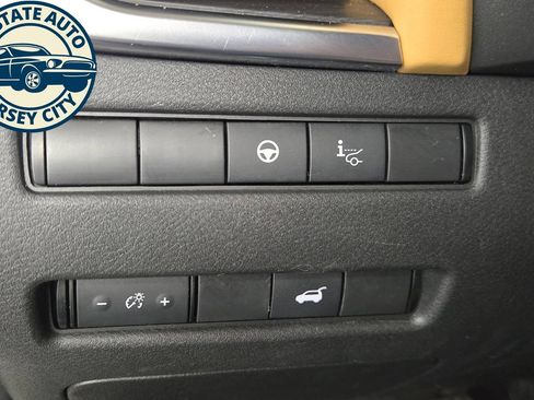 Used 2021 Nissan Rogue Platinum AWD/4WD image 23