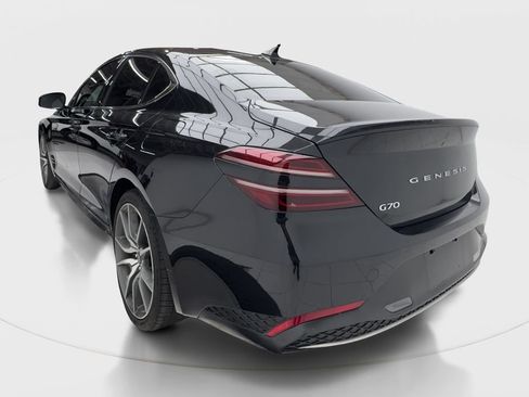Used 2023 Genesis G70 2.0T RWD image 10