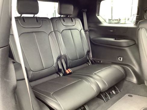 Used 2024 Jeep Grand Cherokee L Limited w/ Luxury Tech Group II image 41