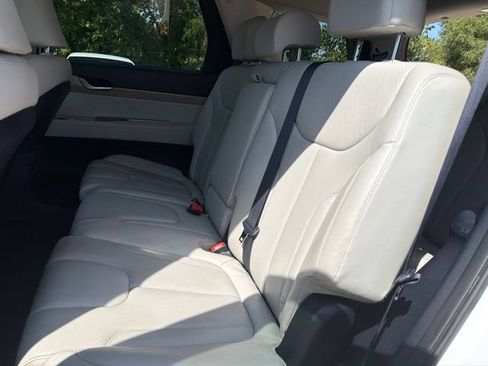 Used 2022 Hyundai Palisade SEL w/ 8P Bench Seat Package AWD/4WD image 19