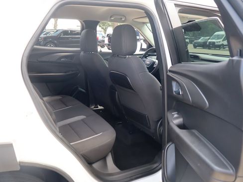 Used 2023 Chevrolet TrailBlazer LT FWD image 27
